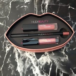 Hula Beauty Lip & Contour Strobe Set